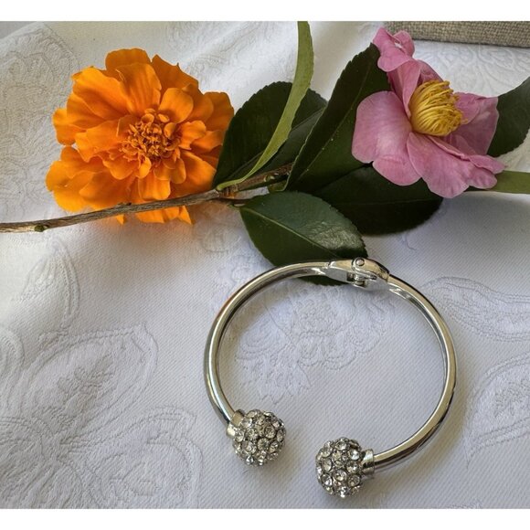 Silver-tone Snap Rhinestone Bangle Bracelet Women Party Jewelry Gift NEW - Picture 3 of 13